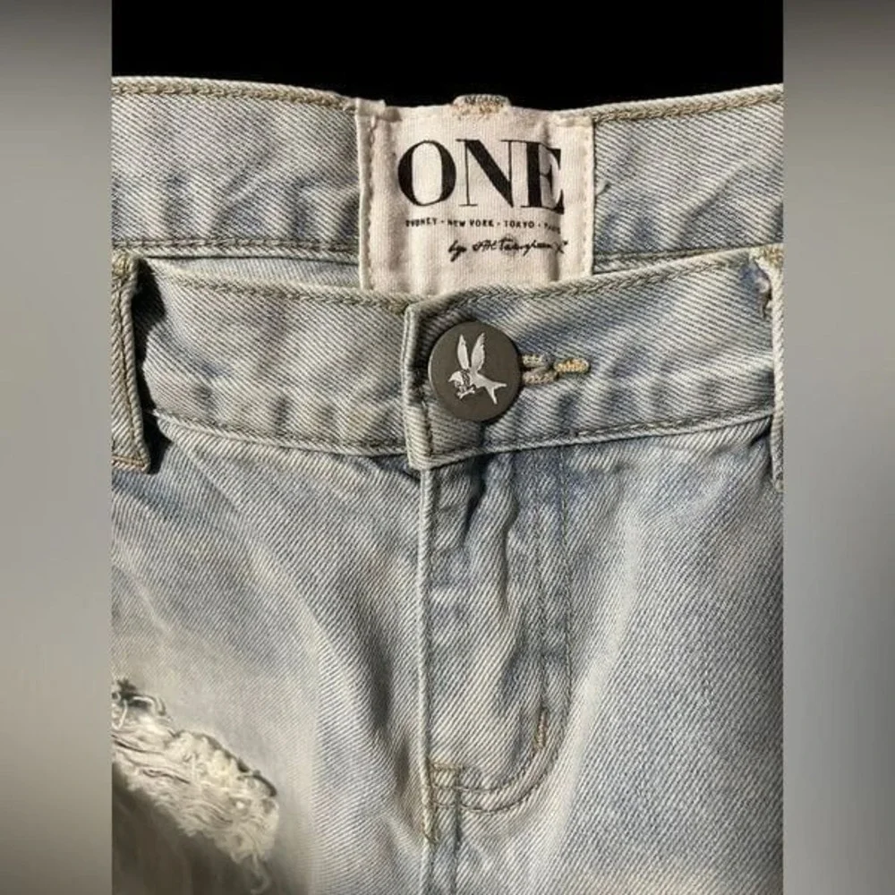 One X ONETEASPOON Women AWESOME BAGGIES Distressed Light Wash Jeans